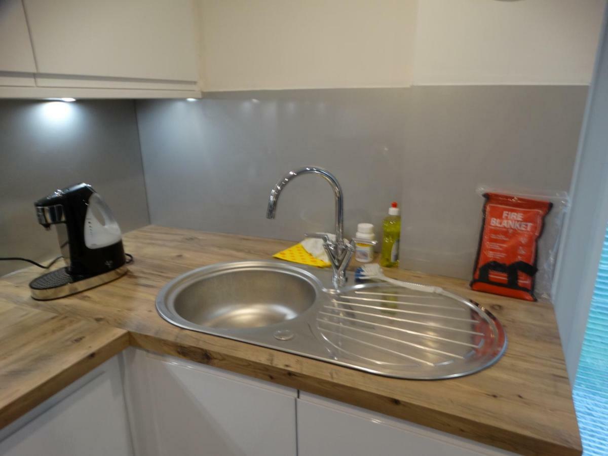 The Annexe Apartment Preston  Bagian luar foto